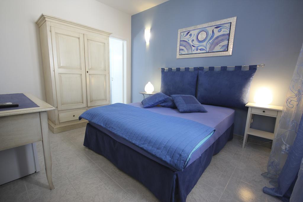 B&B Villa Genny A Pochi Passi Dal Mare ซานกาตัลโด ห้อง รูปภาพ