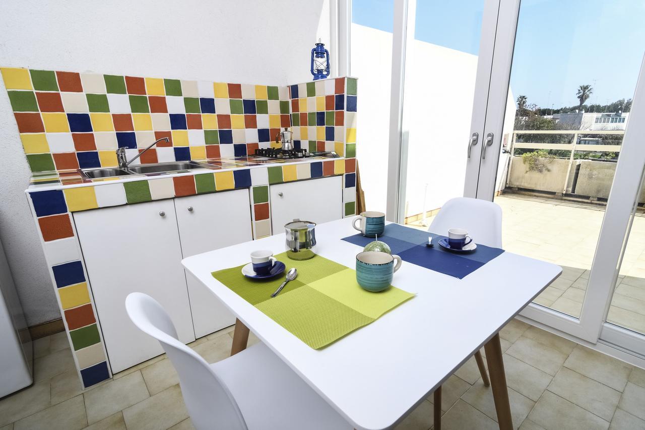 B&B Villa Genny A Pochi Passi Dal Mare ซานกาตัลโด ภายนอก รูปภาพ